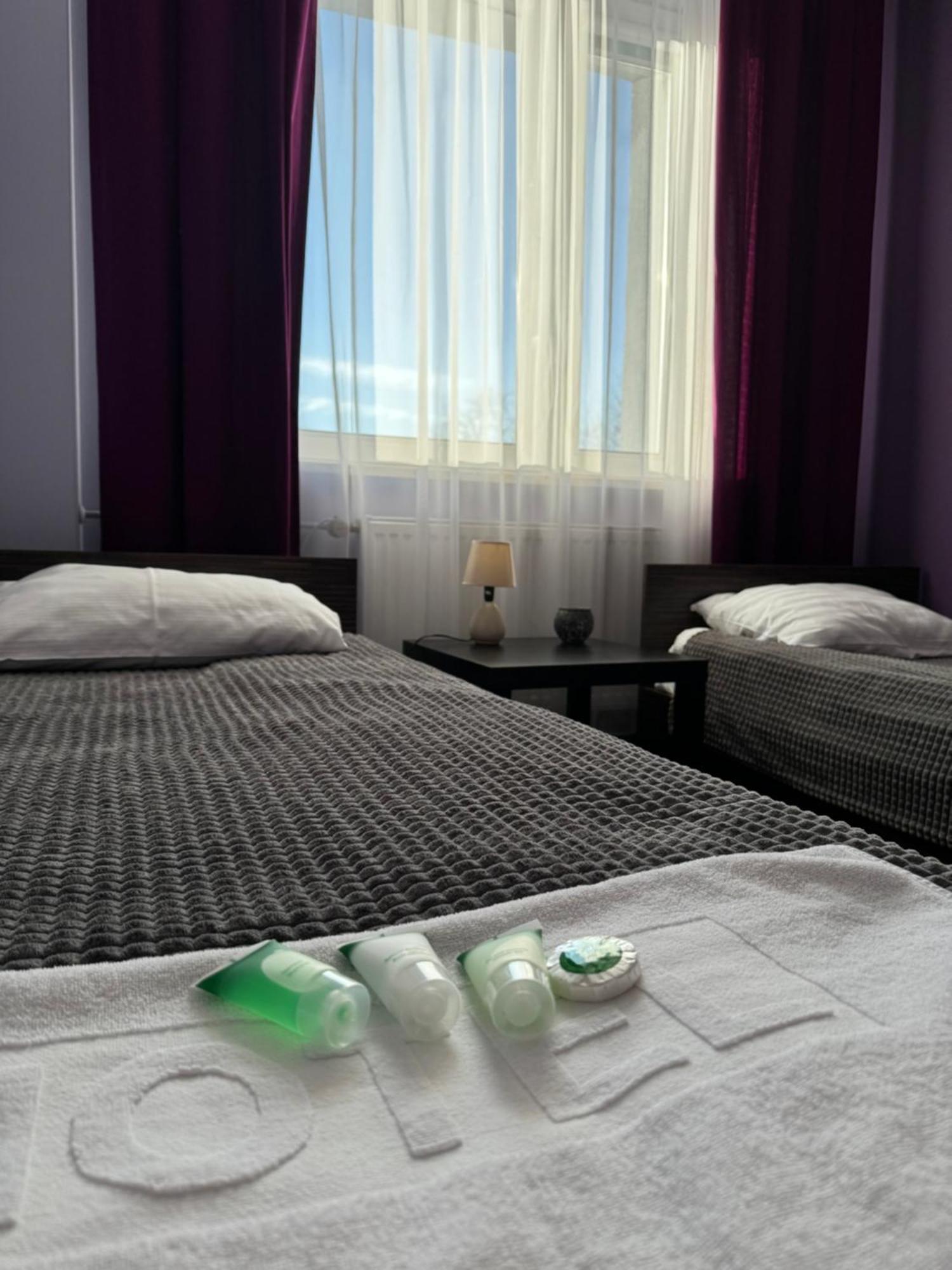 Apartament Sandra Kielce Buitenkant foto