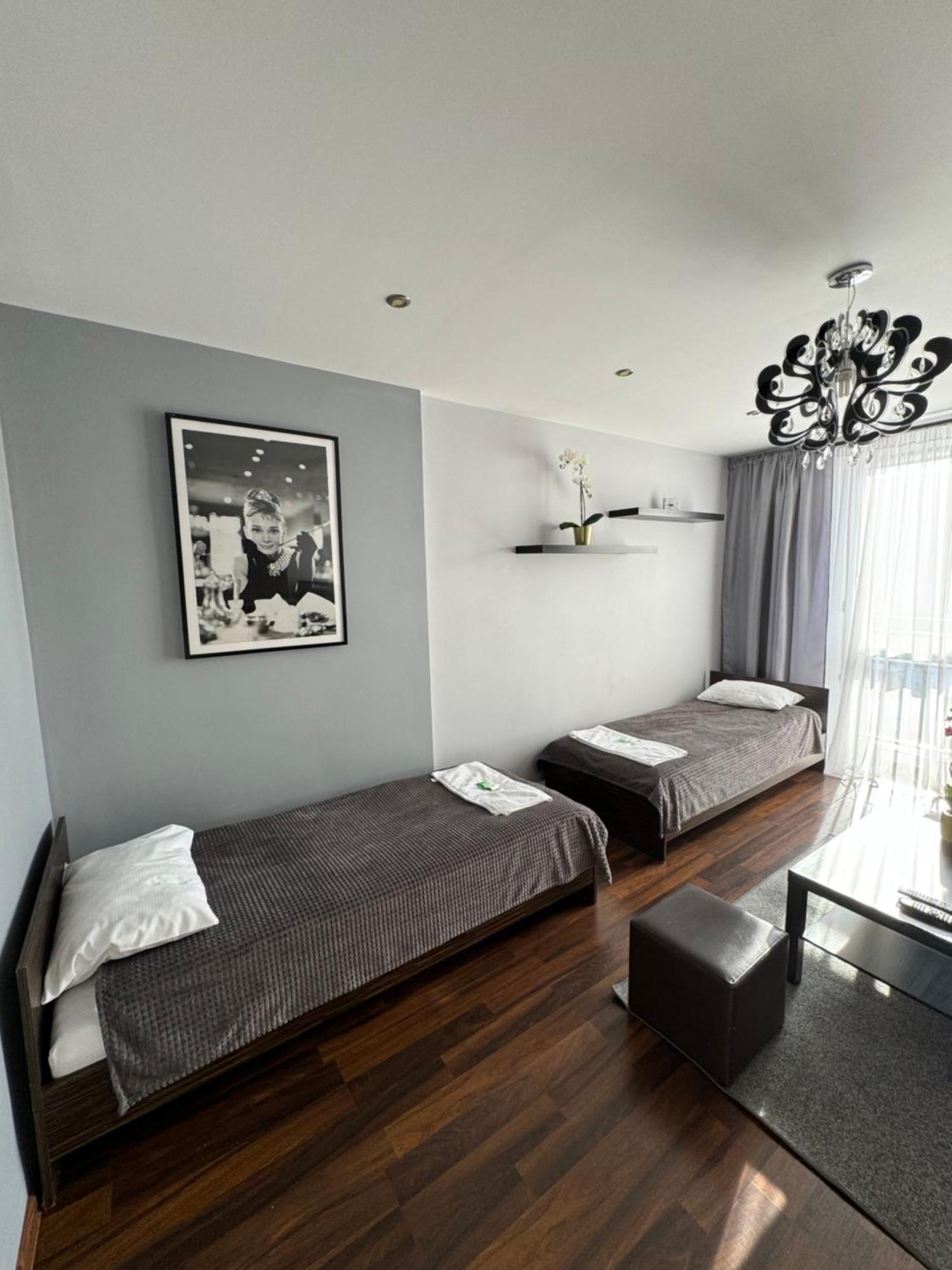 Apartament Sandra Kielce Buitenkant foto