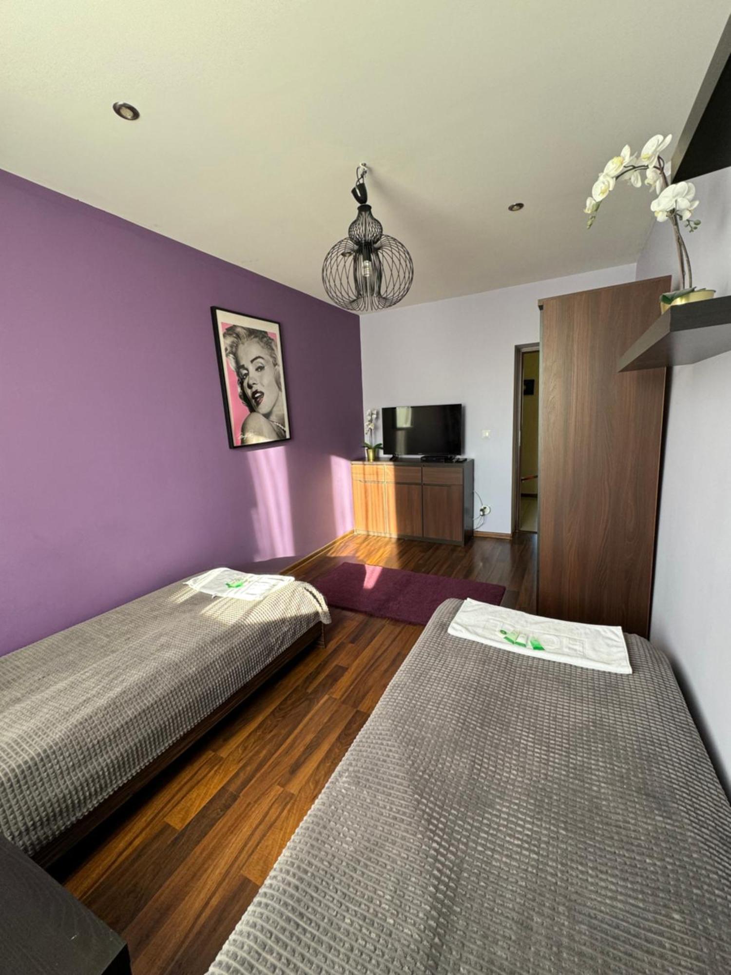 Apartament Sandra Kielce Buitenkant foto