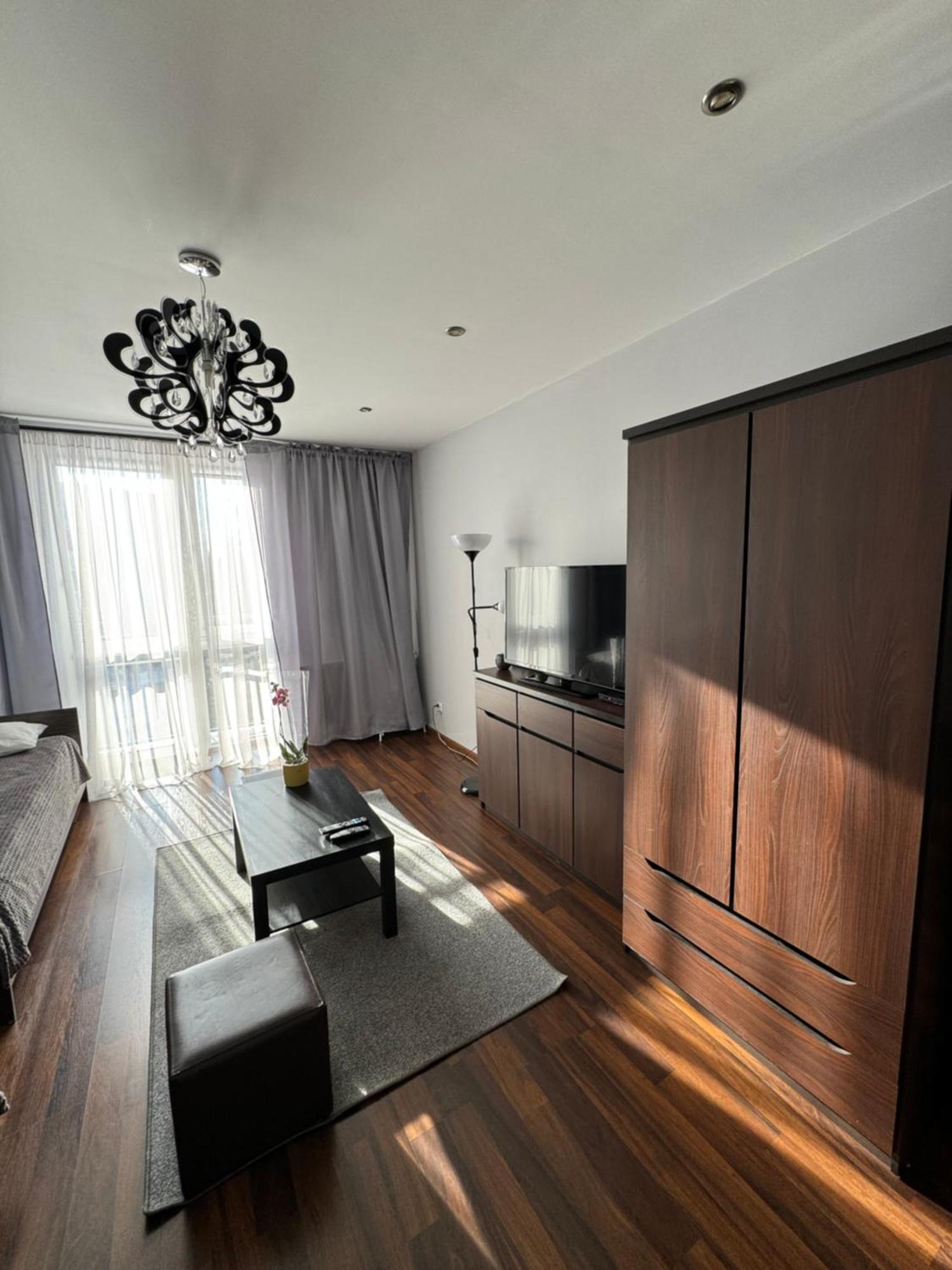 Apartament Sandra Kielce Buitenkant foto